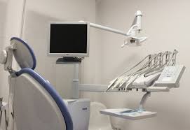 Медичні послуги: як відшкодувати збитки від стоматолога ?